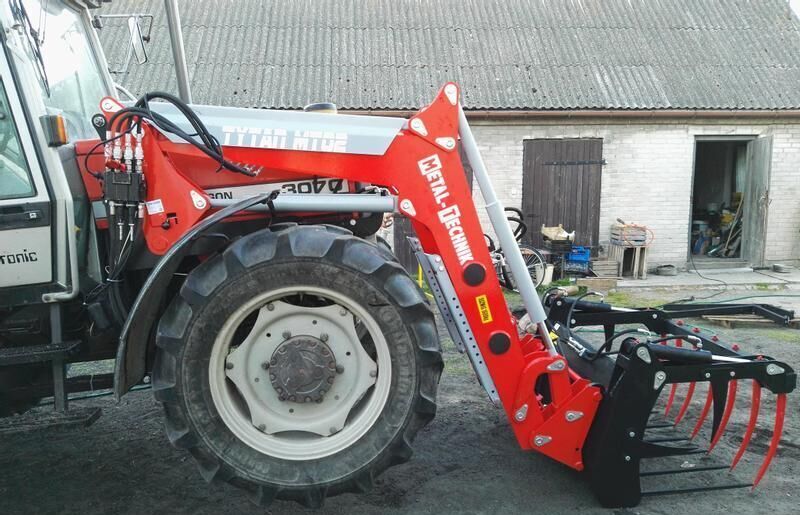 Metal-Technik MASSEY FERGUSON MT-03 - Frontlader für Traktor für Traktor: das Bild 1 Metal-Technik MASSEY FERGUSON MT-03 - Frontlader für Traktor für Traktor: das Bild 1