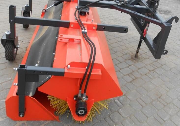 Metal-technik Sweeper/ Zamiatarka 2,4*M - Kehrbesen für Kommunal-/ Sonderfahrzeug: das Bild 2 Metal-technik Sweeper/ Zamiatarka 2,4*M - Kehrbesen für Kommunal-/ Sonderfahrzeug: das Bild 2