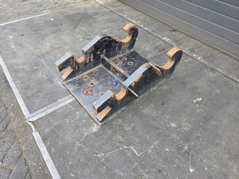 Adaptor plate cw55s verachtert kopplaat cw55s verachtert eurosteel - Schaufel für Baumaschine: das Bild 1 Adaptor plate cw55s verachtert kopplaat cw55s verachtert eurosteel - Schaufel für Baumaschine: das Bild 1