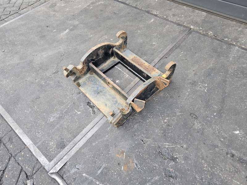 Kopplaat verachtert eurosteel cw 30 cw40 kopplaat adaptorplate - Schnellwechsler für Baumaschine: das Bild 2 Kopplaat verachtert eurosteel cw 30 cw40 kopplaat adaptorplate - Schnellwechsler für Baumaschine: das Bild 2