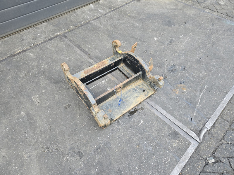 Kopplaat verachtert eurosteel cw 30 cw40 kopplaat adaptorplate - Schnellwechsler für Baumaschine: das Bild 1 Kopplaat verachtert eurosteel cw 30 cw40 kopplaat adaptorplate - Schnellwechsler für Baumaschine: das Bild 1