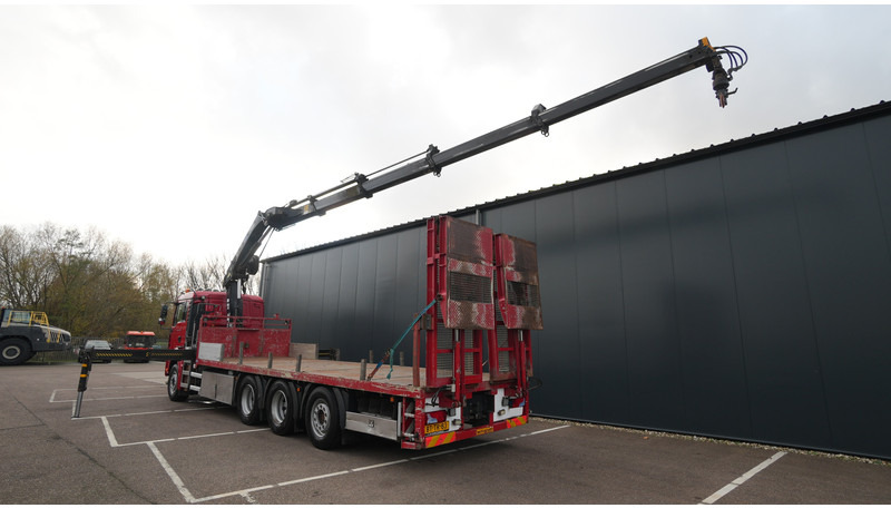 MAN TGA 35.400 8X4 MACHINE/CAR TRANSPORT WITH HIAB 244 EP-4 HI-DUO CRANE 364.000KM - Autokran: das Bild 3 MAN TGA 35.400 8X4 MACHINE/CAR TRANSPORT WITH HIAB 244 EP-4 HI-DUO CRANE 364.000KM - Autokran: das Bild 3