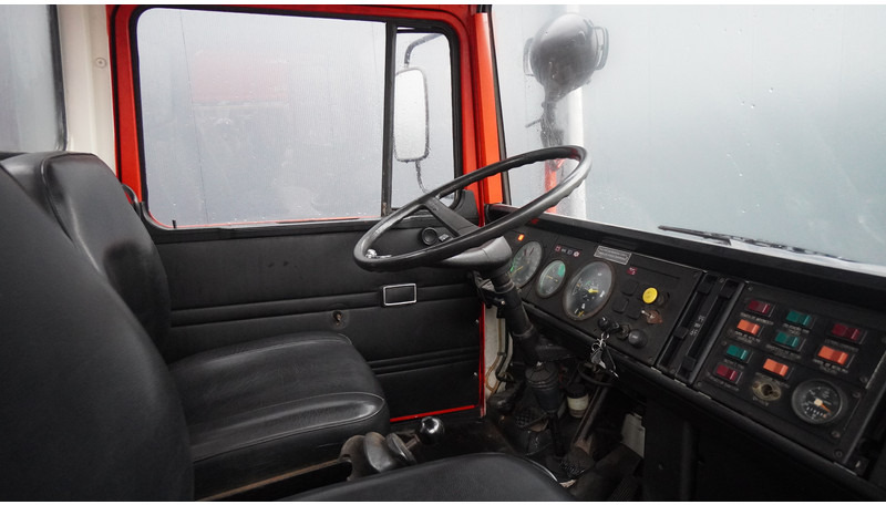 Mercedes-Benz 809 FIRE LADDER TRUCK 13.100KM MANUAL GEARBOX - Feuerwehrfahrzeug: das Bild 5 Mercedes-Benz 809 FIRE LADDER TRUCK 13.100KM MANUAL GEARBOX - Feuerwehrfahrzeug: das Bild 5