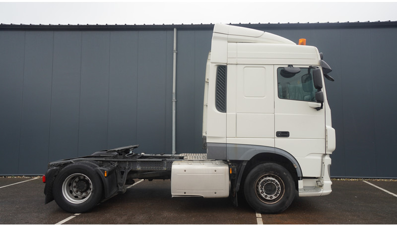 DAF XF 440 SPACECAB EURO 6 - Sattelzugmaschine: das Bild 2 DAF XF 440 SPACECAB EURO 6 - Sattelzugmaschine: das Bild 2
