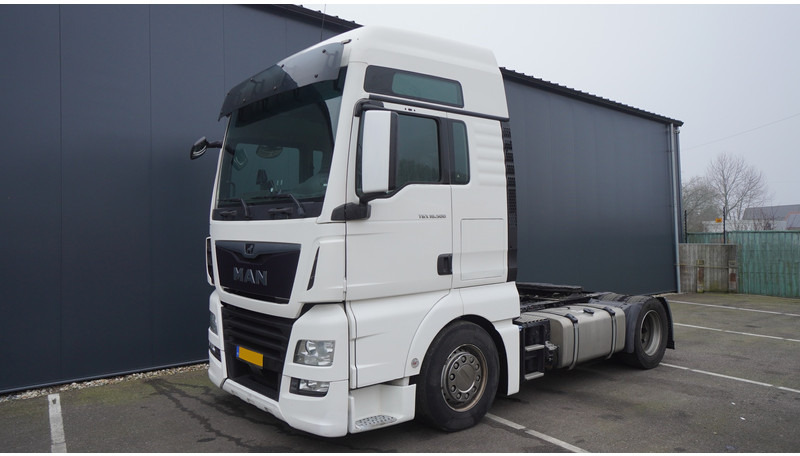 MAN TGX 18.500 XXL MEGA 779.000KM - Sattelzugmaschine: das Bild 3 MAN TGX 18.500 XXL MEGA 779.000KM - Sattelzugmaschine: das Bild 3