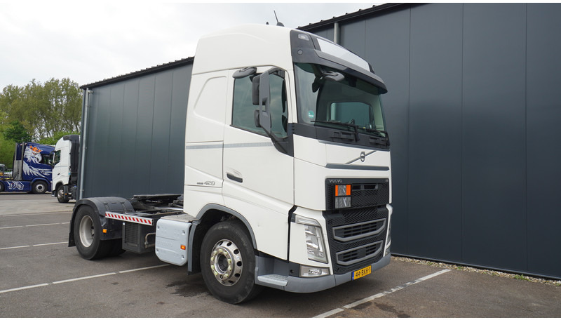 Volvo FH 420 ADR GLOBETROTTER EURO 6 769.000KM COMPRESSOR - Sattelzugmaschine: das Bild 4 Volvo FH 420 ADR GLOBETROTTER EURO 6 769.000KM COMPRESSOR - Sattelzugmaschine: das Bild 4