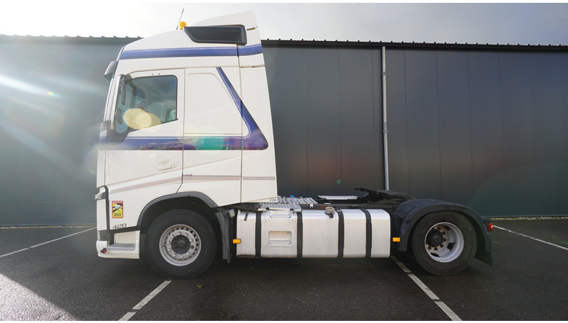 Volvo FH 420 EURO 6 GLOBETROTTER - Sattelzugmaschine: das Bild 1 Volvo FH 420 EURO 6 GLOBETROTTER - Sattelzugmaschine: das Bild 1