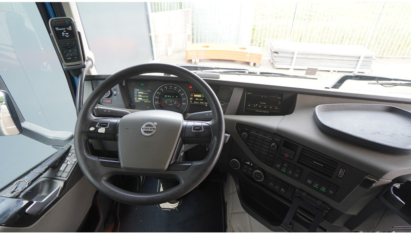 Volvo FH 540 6X4 EURO 6 GLOBETROTTER - Sattelzugmaschine: das Bild 5 Volvo FH 540 6X4 EURO 6 GLOBETROTTER - Sattelzugmaschine: das Bild 5