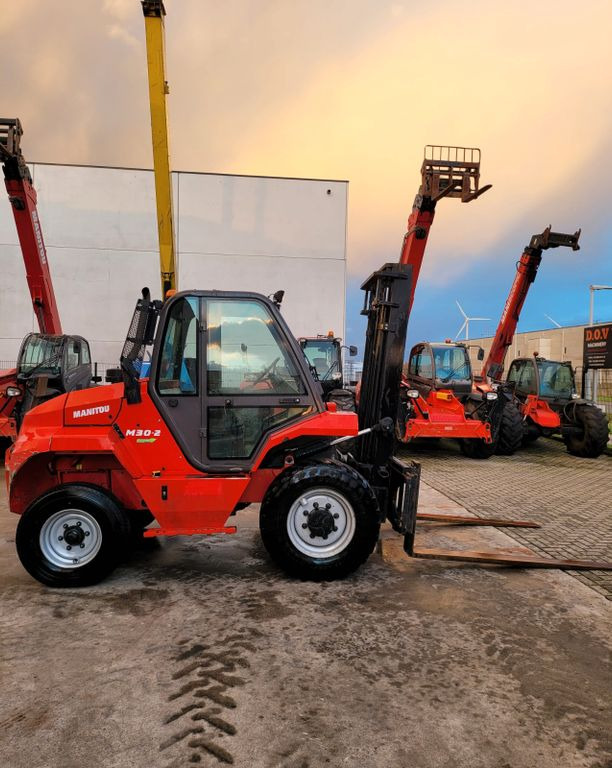 Manitou M30-2 - Dieselstapler: das Bild 4 Manitou M30-2 - Dieselstapler: das Bild 4