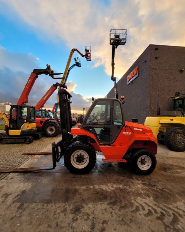 Manitou M30-2 - Dieselstapler: das Bild 2 Manitou M30-2 - Dieselstapler: das Bild 2