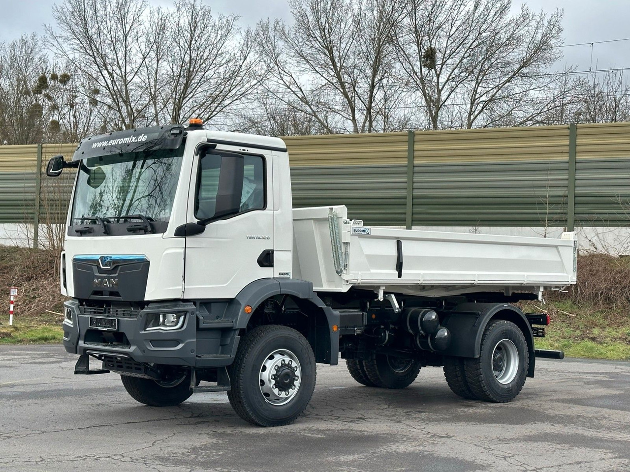 MAN TGM 18.320 4X4 Euro 6e Euromix 3-Seiten-Kipper - Kipper: das Bild 3 MAN TGM 18.320 4X4 Euro 6e Euromix 3-Seiten-Kipper - Kipper: das Bild 3