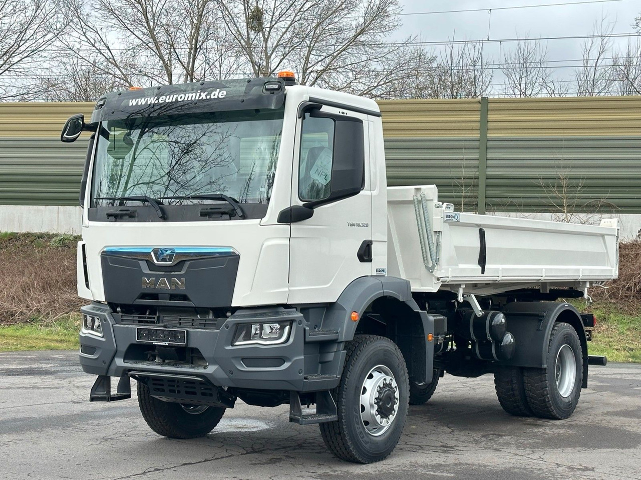 MAN TGM 18.320 4X4 Euro 6e Euromix 3-Seiten-Kipper - Kipper: das Bild 2 MAN TGM 18.320 4X4 Euro 6e Euromix 3-Seiten-Kipper - Kipper: das Bild 2