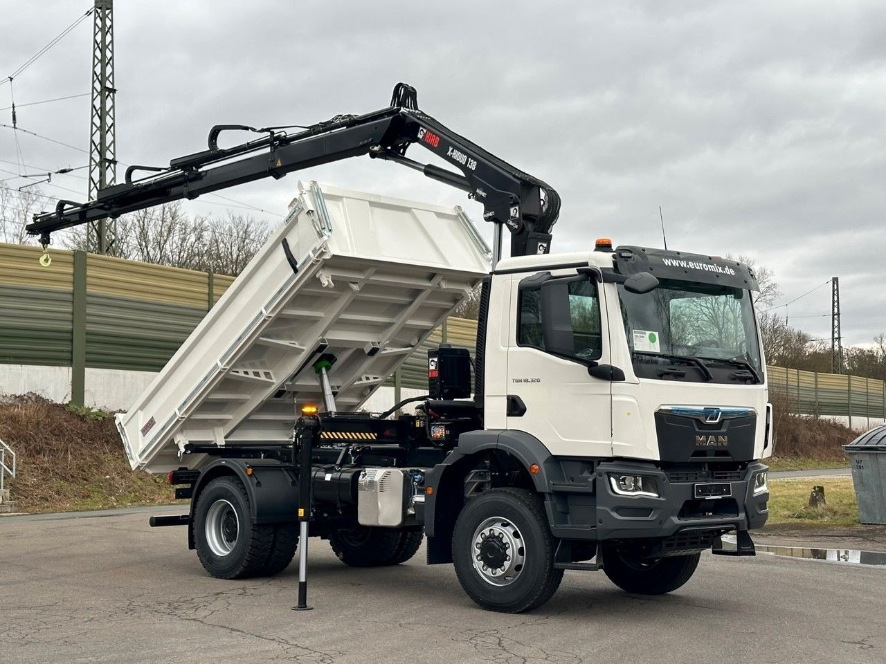 MAN TGM 18.320 4x4 Euro6e Hiab X-HiDuo 138DS-3 - Kipper, Autokran: das Bild 1 MAN TGM 18.320 4x4 Euro6e Hiab X-HiDuo 138DS-3 - Kipper, Autokran: das Bild 1