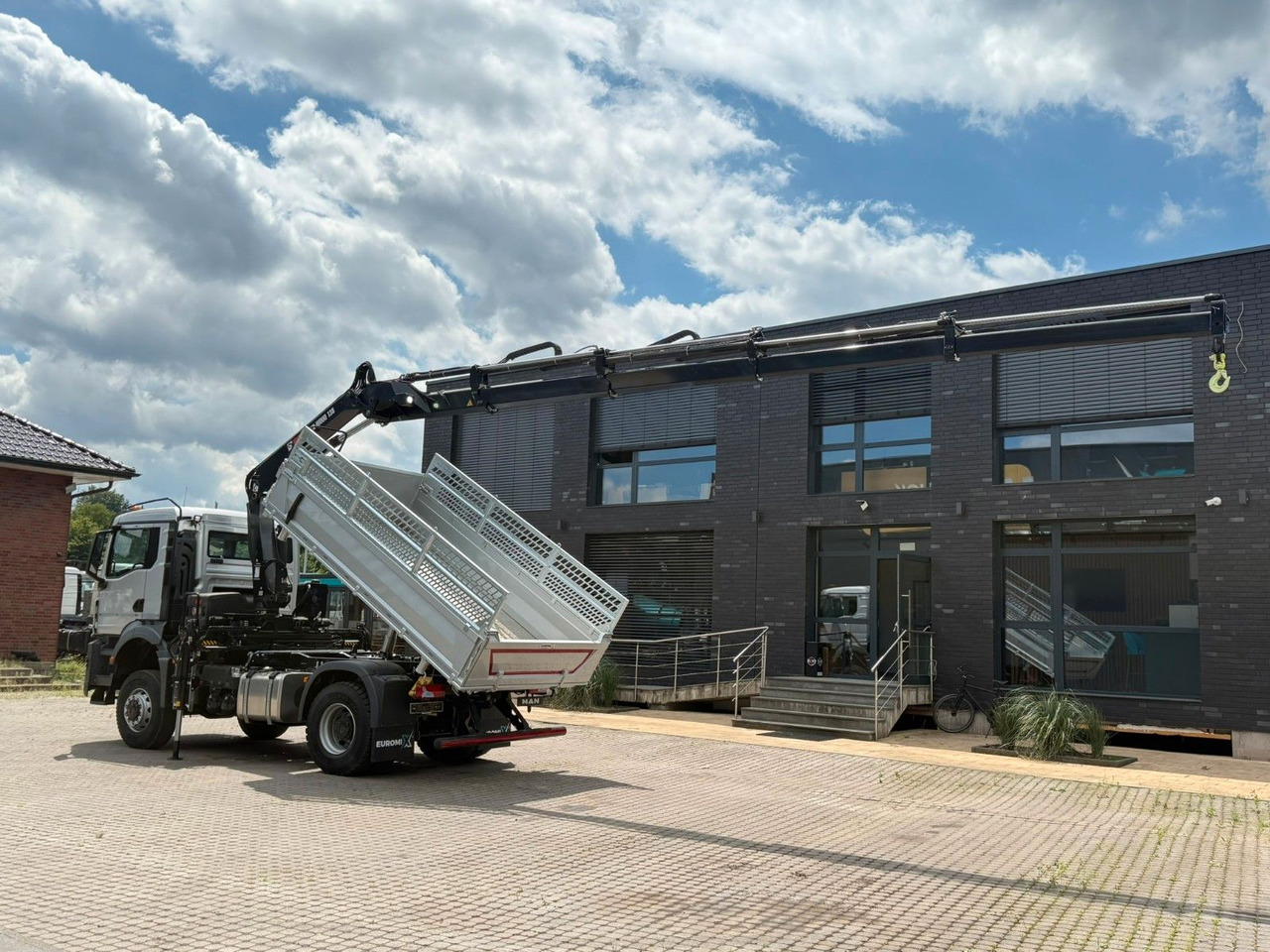 MAN TGS 18.400 TG3 4x4 Euro6e Hiab X-HiDuo 138DS-4 - Kipper, Autokran: das Bild 4 MAN TGS 18.400 TG3 4x4 Euro6e Hiab X-HiDuo 138DS-4 - Kipper, Autokran: das Bild 4