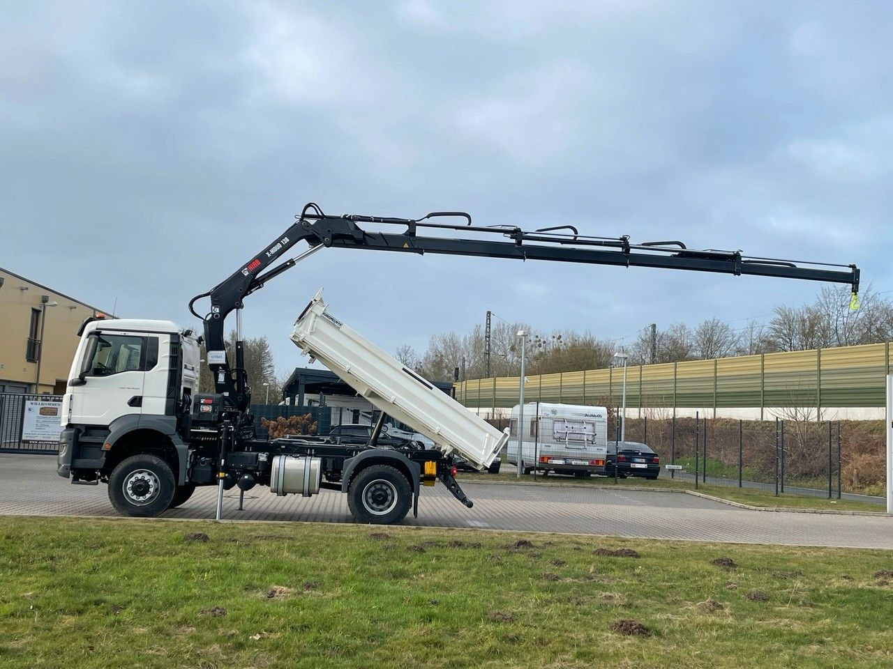 MAN TGS 18.400 TG3 4x4 Euro6e Hiab X-HiDuo 138DS-4 - Kipper, Autokran: das Bild 3 MAN TGS 18.400 TG3 4x4 Euro6e Hiab X-HiDuo 138DS-4 - Kipper, Autokran: das Bild 3