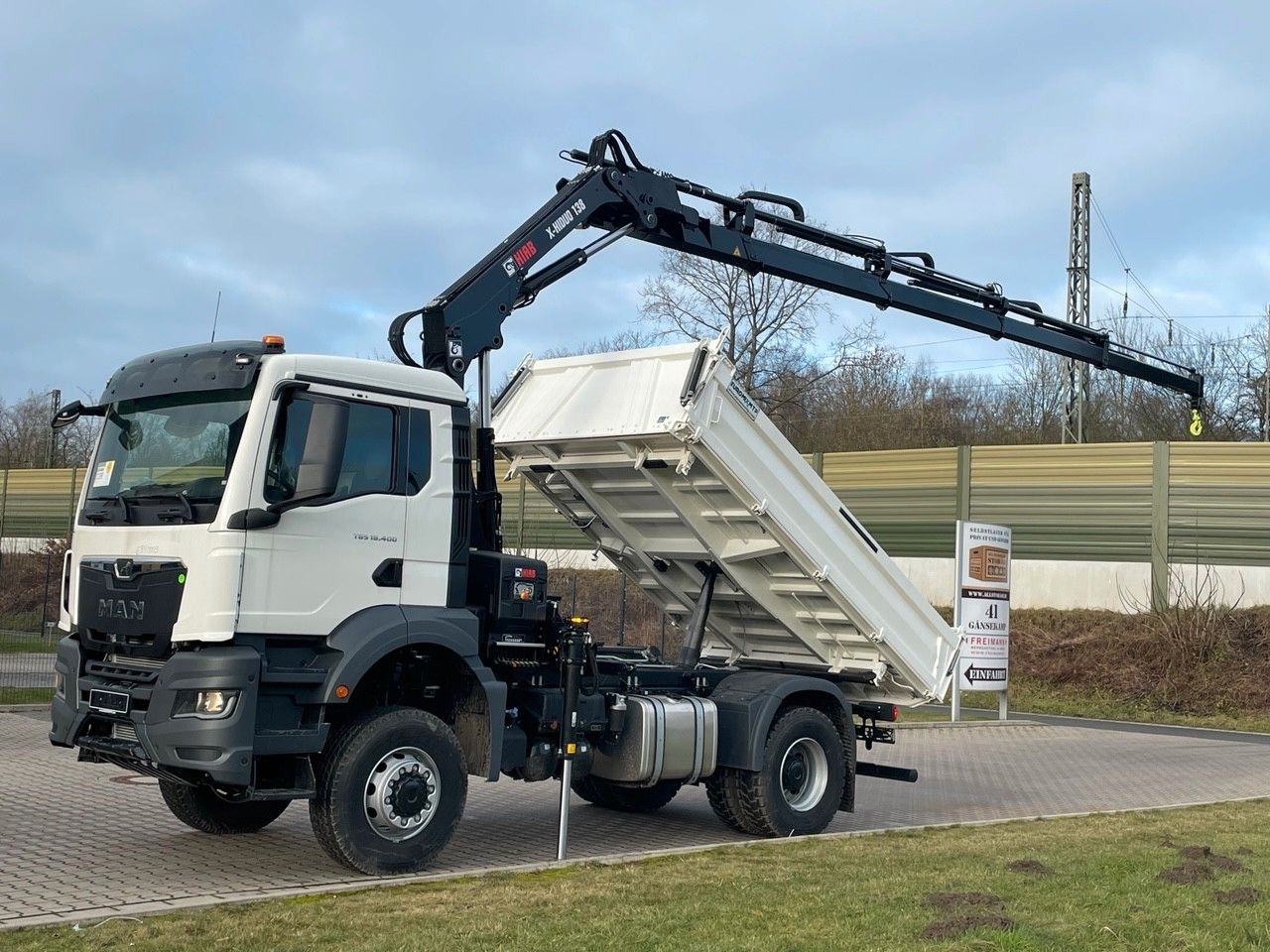 MAN TGS 18.400 TG3 4x4 Euro6e Hiab X-HiDuo 138DS-4 - Kipper, Autokran: das Bild 2 MAN TGS 18.400 TG3 4x4 Euro6e Hiab X-HiDuo 138DS-4 - Kipper, Autokran: das Bild 2