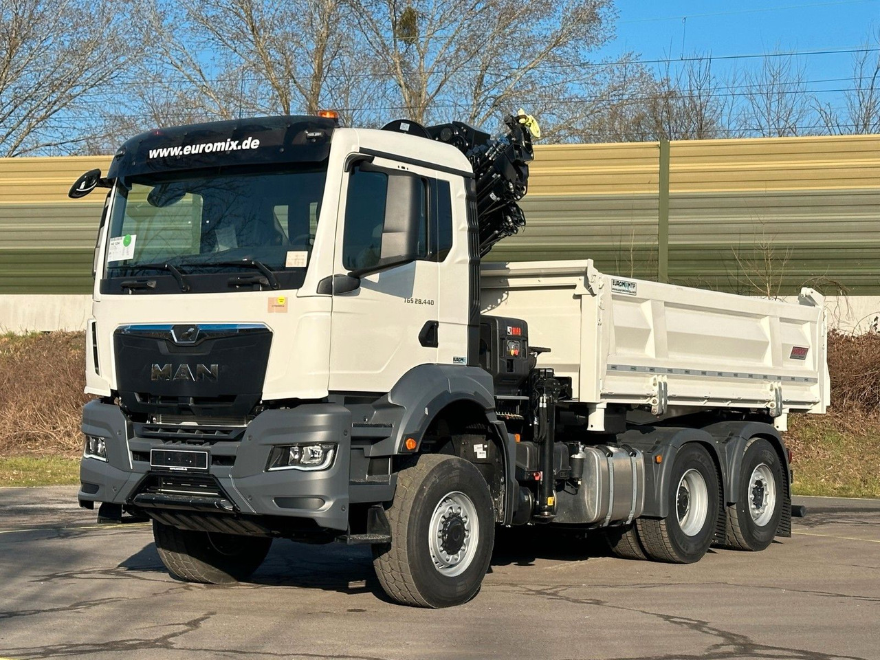 MAN TGS 28.440 6x4-4/3-Seiten- Kipper / Hiab 228-6 - Kipper, Autokran: das Bild 4 MAN TGS 28.440 6x4-4/3-Seiten- Kipper / Hiab 228-6 - Kipper, Autokran: das Bild 4