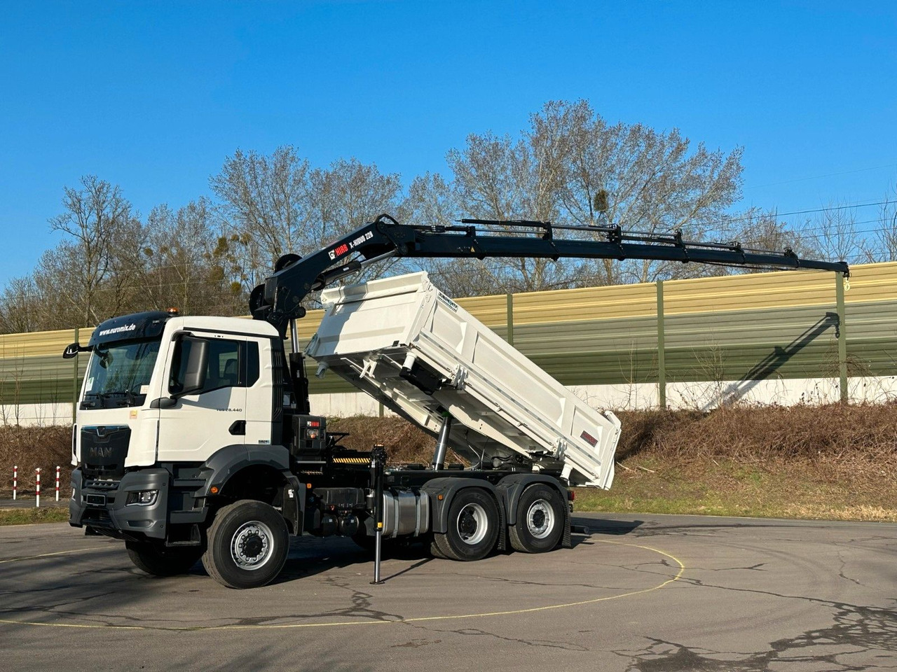 MAN TGS 28.440 6x4-4/3-Seiten- Kipper / Hiab 228-6 - Kipper, Autokran: das Bild 3 MAN TGS 28.440 6x4-4/3-Seiten- Kipper / Hiab 228-6 - Kipper, Autokran: das Bild 3