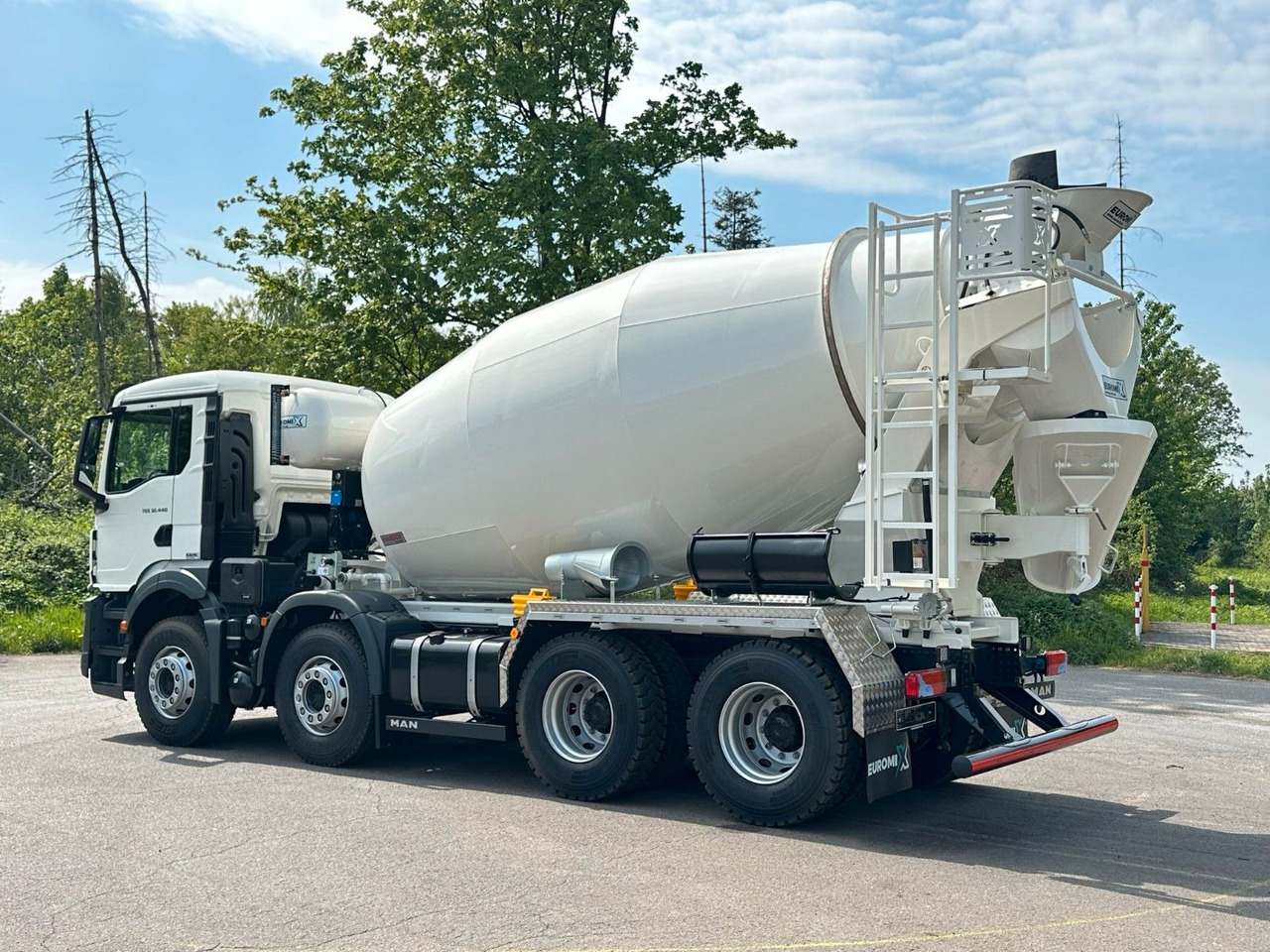 Fahrmischer MAN TGS 32.440 8x4 / Euromix MTP EM 9 L: das Bild 5