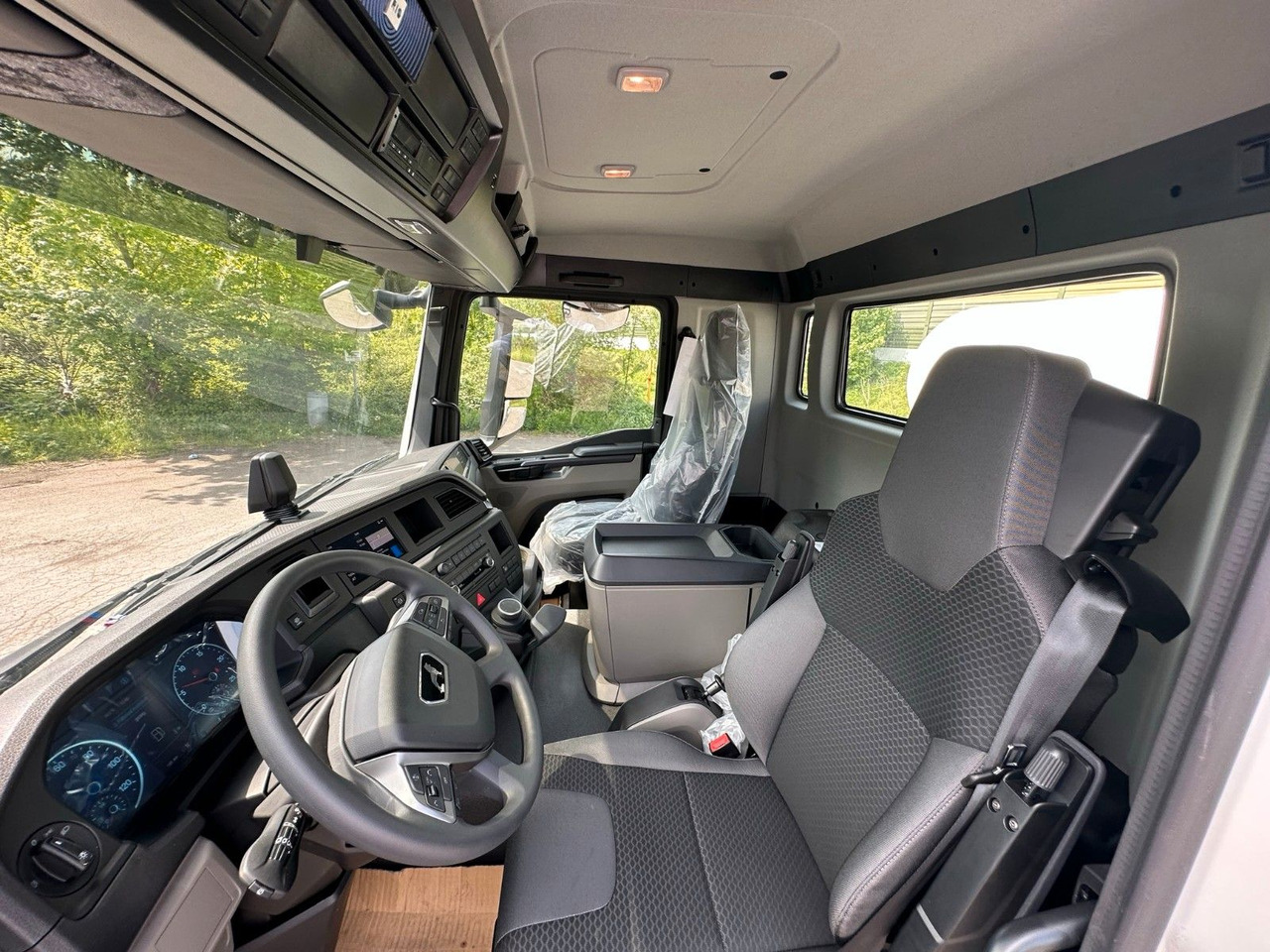Fahrmischer MAN TGS 32.440 8x4 / Euromix MTP EM 9 L: das Bild 17