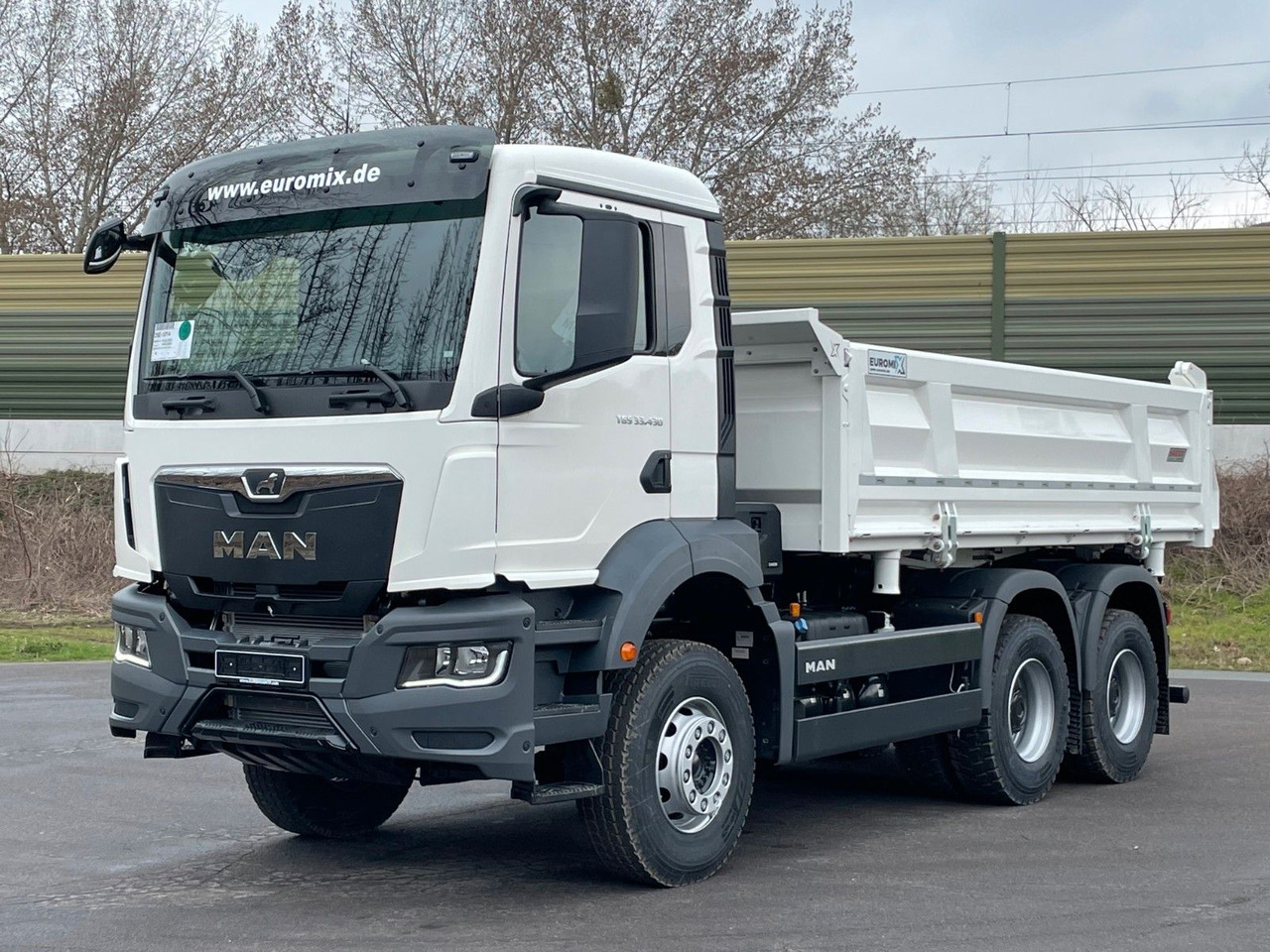 MAN TGS 33.440 6x4 /Euro6 3-Seiten-Kipper EuromixMTP - Kipper: das Bild 2 MAN TGS 33.440 6x4 /Euro6 3-Seiten-Kipper EuromixMTP - Kipper: das Bild 2