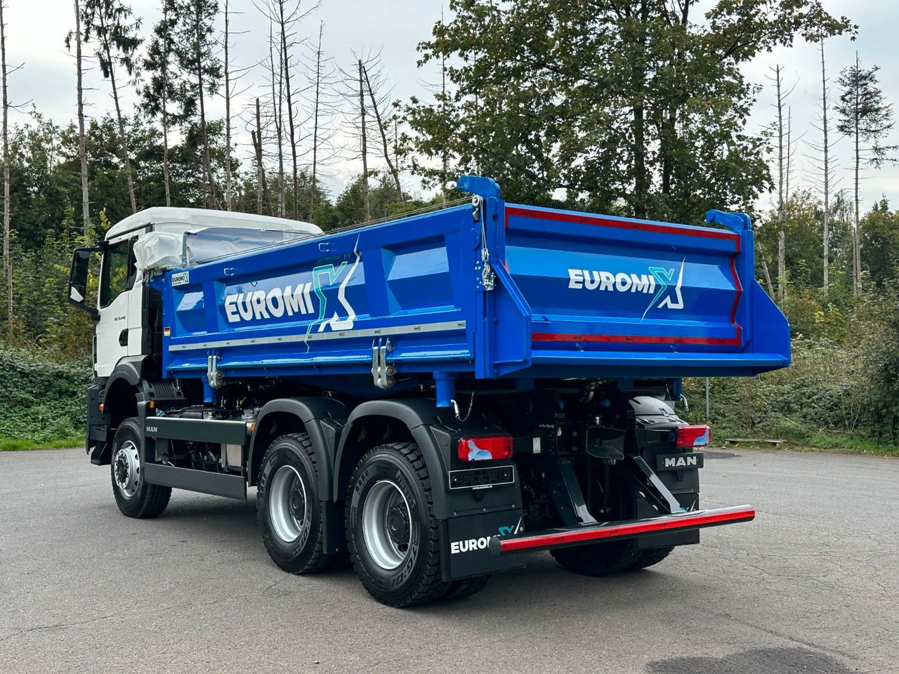 MAN TGS 33.440 6x6 /Euro6 3-Seiten-Kipper EuromixMTP - Kipper: das Bild 4 MAN TGS 33.440 6x6 /Euro6 3-Seiten-Kipper EuromixMTP - Kipper: das Bild 4