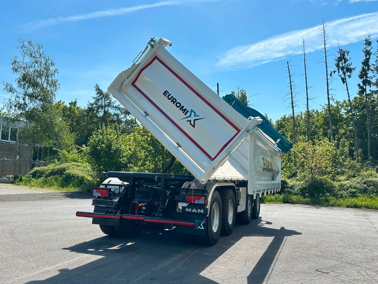 Kipper MAN TGS 35.520 8x4 EuromixMTP 3-Seiten-Kipper: das Bild 20