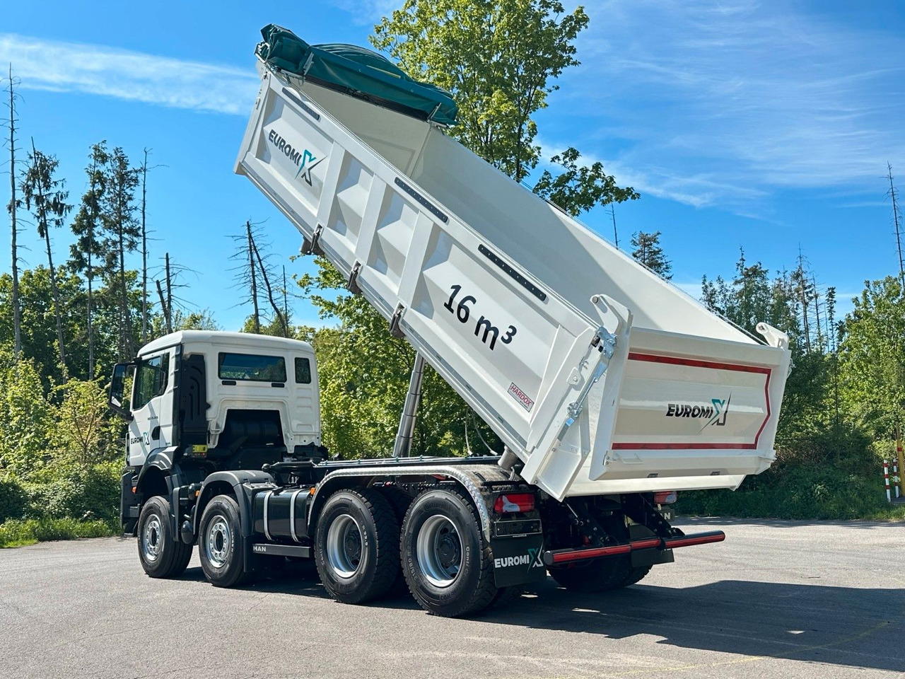 Kipper MAN TGS 35.520 8x4 EuromixMTP 3-Seiten-Kipper: das Bild 9