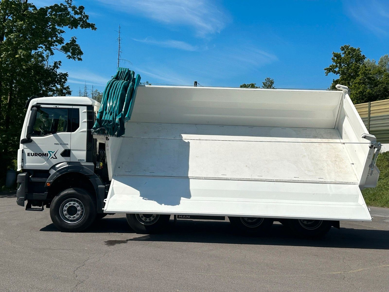 Kipper MAN TGS 35.520 8x4 EuromixMTP 3-Seiten-Kipper: das Bild 15