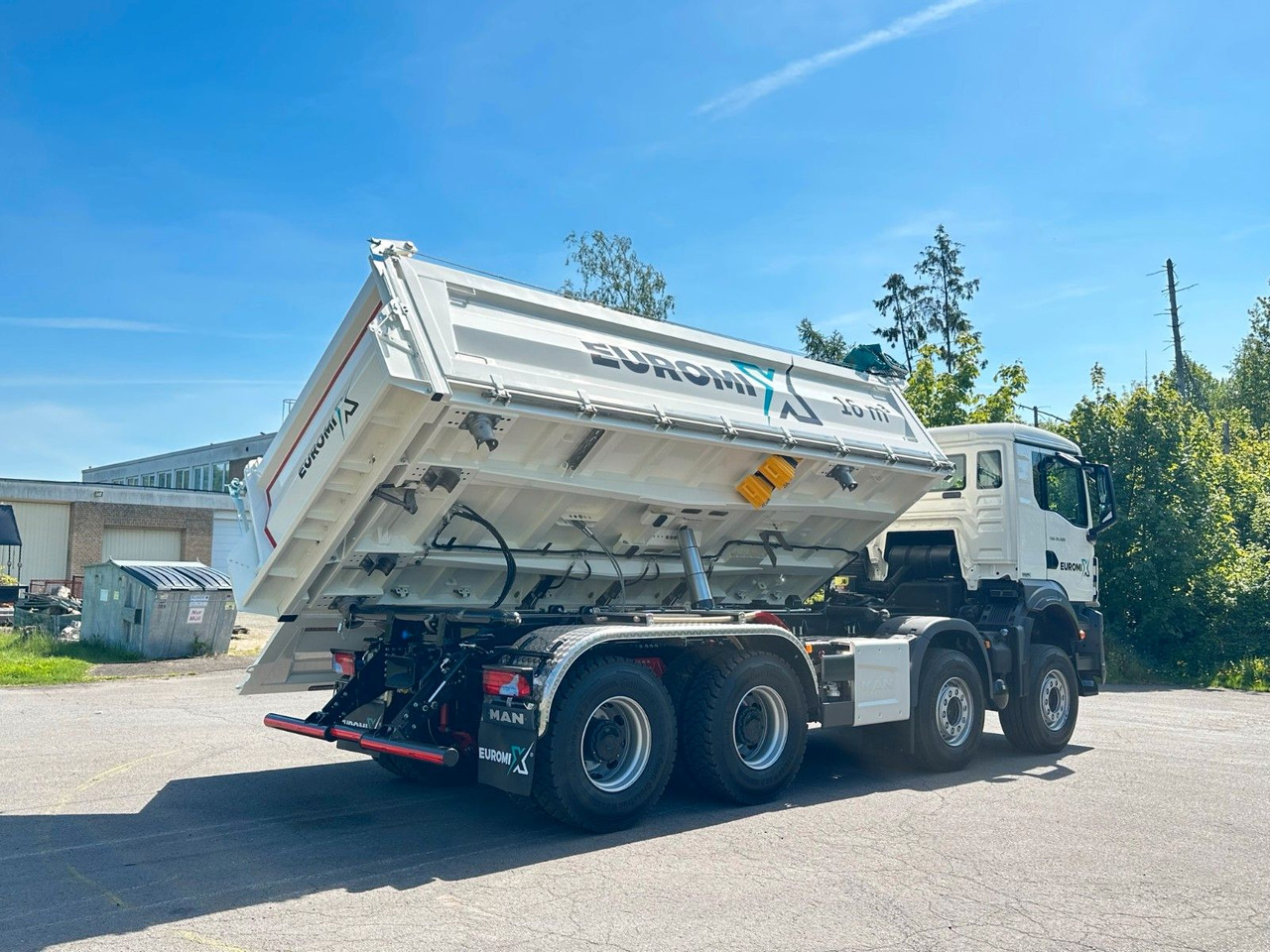 Kipper MAN TGS 35.520 8x4 EuromixMTP 3-Seiten-Kipper: das Bild 17