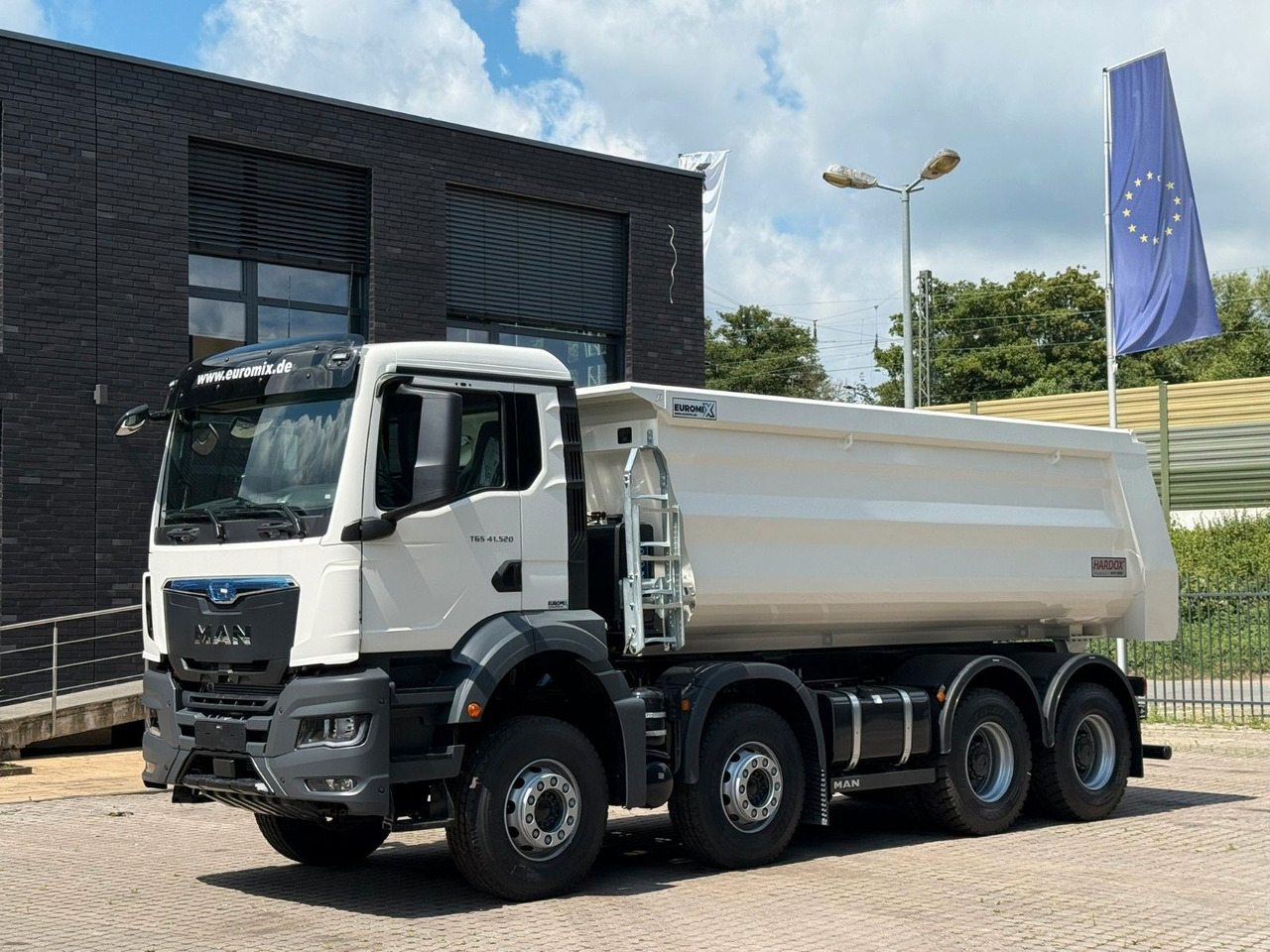 MAN TGS 41.520 BB 8X4 Euromix MuldenKipper Retarder - Kipper: das Bild 4 MAN TGS 41.520 BB 8X4 Euromix MuldenKipper Retarder - Kipper: das Bild 4