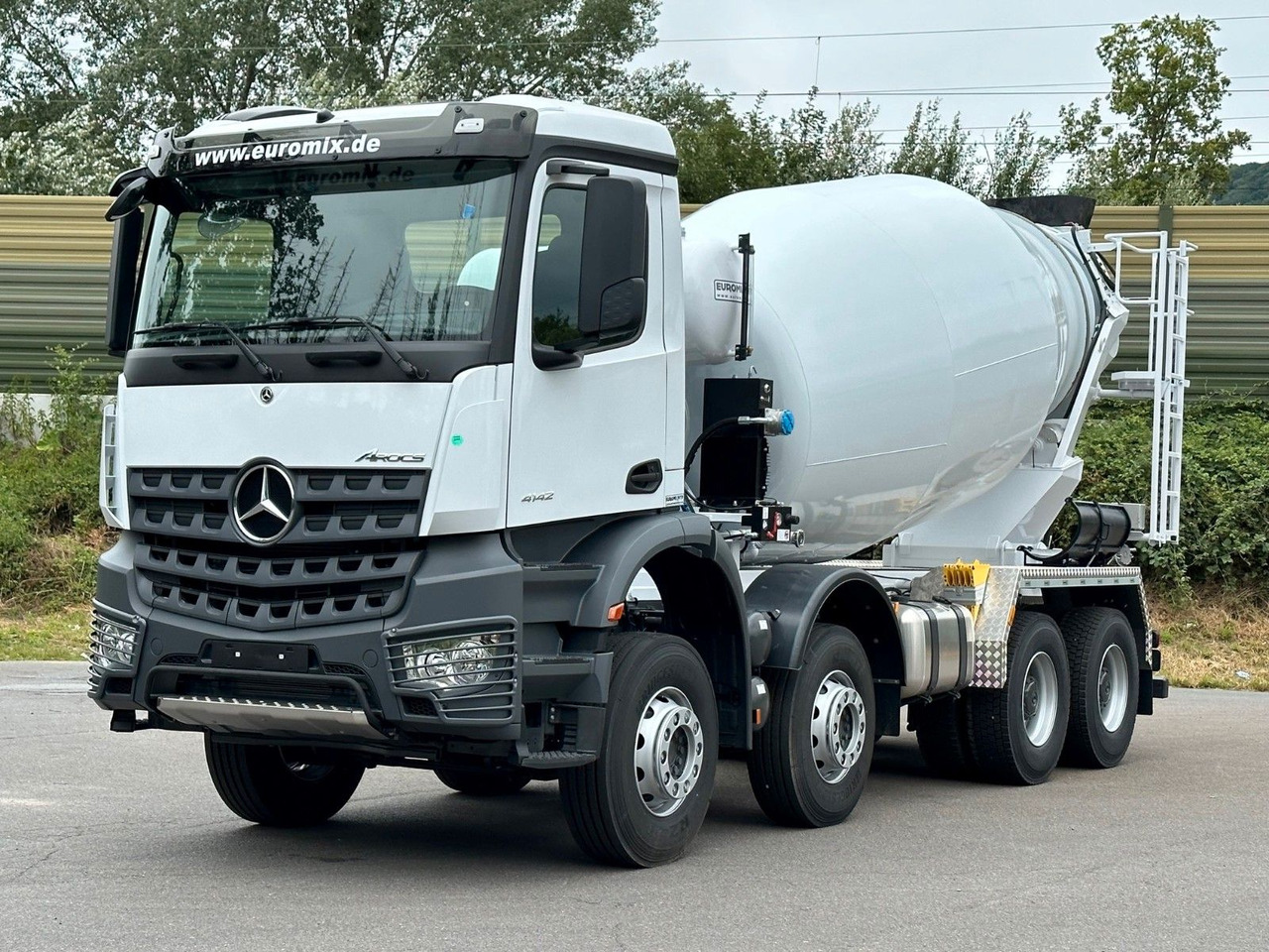 Mercedes-Benz AROCS 5 4142 B 8X4 Euro 3 EuromixMTP EM 10 - Fahrmischer: das Bild 1 Mercedes-Benz AROCS 5 4142 B 8X4 Euro 3 EuromixMTP EM 10 - Fahrmischer: das Bild 1