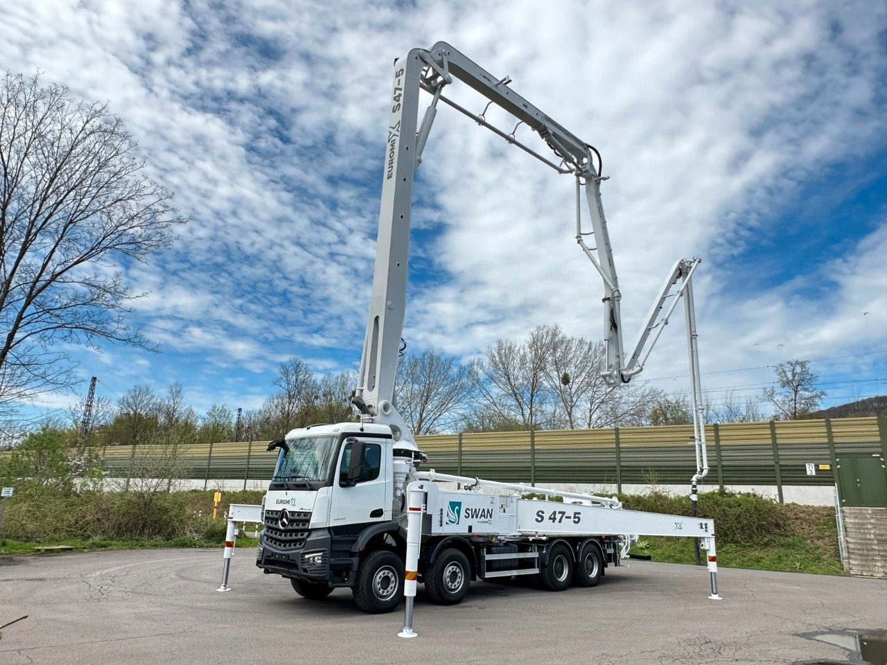 Mercedes-Benz Arocs 5 4542 8x4 SWAN TSP 47-5 160RZ ( 47m ) - Betonpumpe: das Bild 1 Mercedes-Benz Arocs 5 4542 8x4 SWAN TSP 47-5 160RZ ( 47m ) - Betonpumpe: das Bild 1