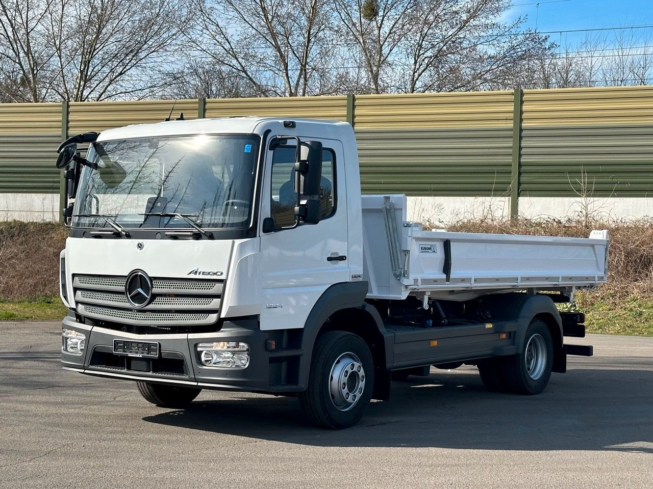 Mercedes-Benz Atego 1224 K EuromixMTP 3-Seiten-Kipper - Kipper: das Bild 2 Mercedes-Benz Atego 1224 K EuromixMTP 3-Seiten-Kipper - Kipper: das Bild 2