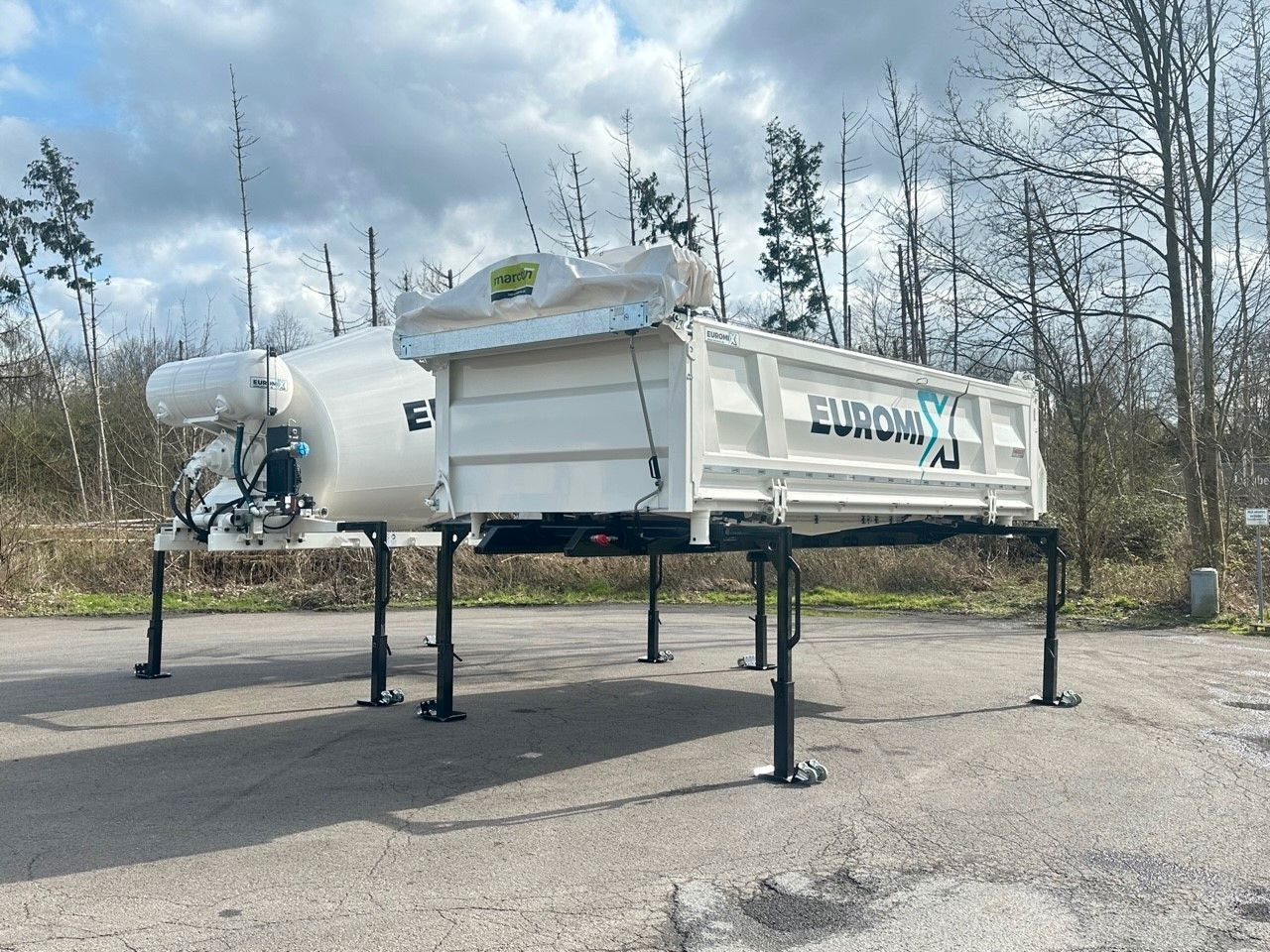 Mercedes-Benz EuromixMTP 3-Seiten-Kipper Aufbauten Mercedes-Benz EuromixMTP 3-Seiten-Kipper Aufbauten - Kipper: das Bild 1 Mercedes-Benz EuromixMTP 3-Seiten-Kipper Aufbauten Mercedes-Benz EuromixMTP 3-Seiten-Kipper Aufbauten - Kipper: das Bild 1