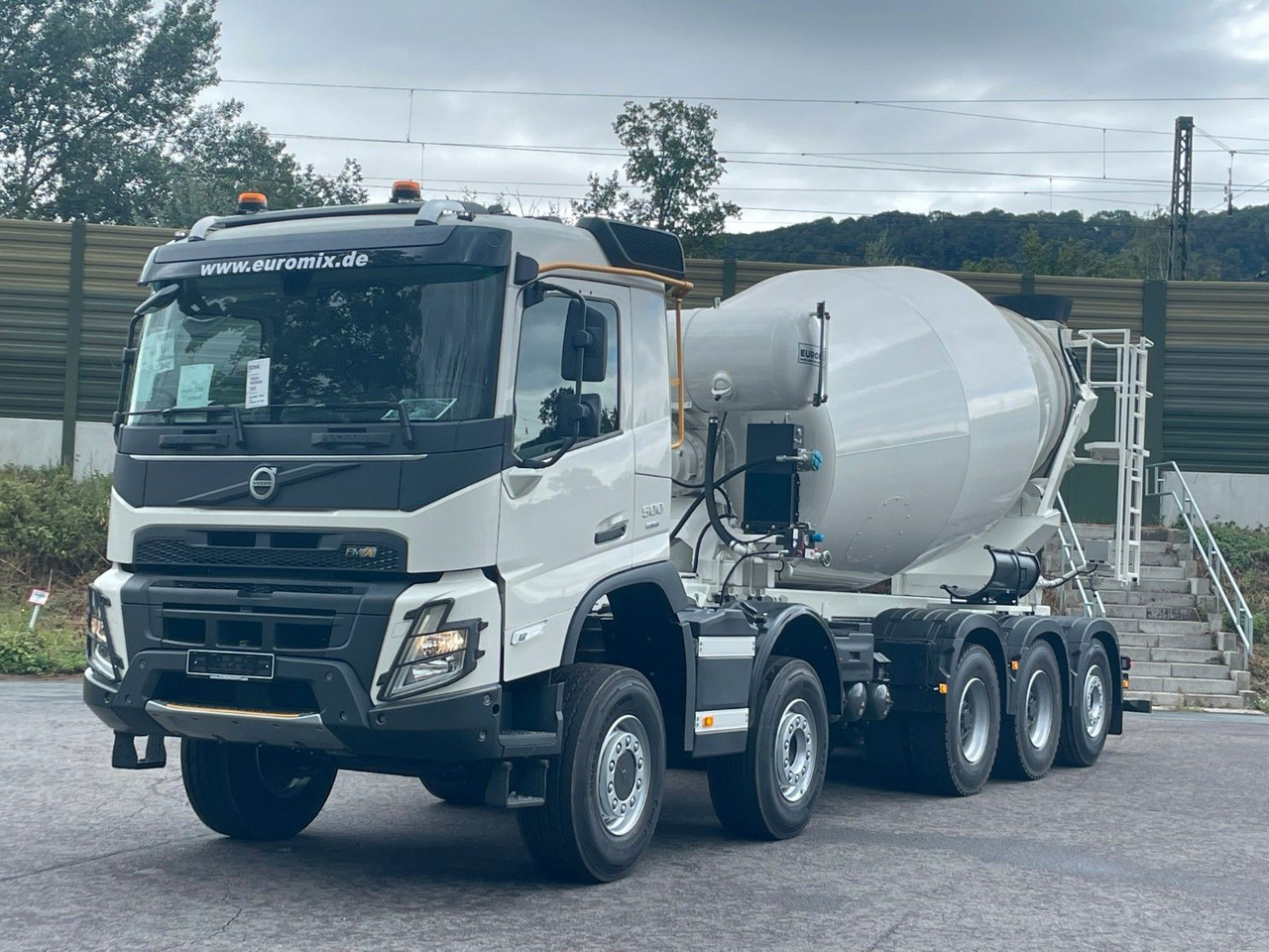 Volvo FMX 500 10x4 / Euromix MTP EM 12 R Euro 6e - Fahrmischer: das Bild 3 Volvo FMX 500 10x4 / Euromix MTP EM 12 R Euro 6e - Fahrmischer: das Bild 3