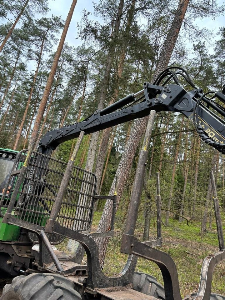Forwarder John Deere 810 E: das Bild 17