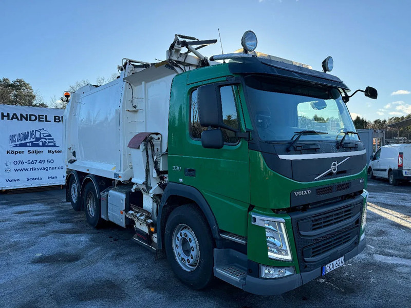 Volvo FM 330 RHD, 2-compart, & tipper, 2014 - Müllwagen: das Bild 1 Volvo FM 330 RHD, 2-compart, & tipper, 2014 - Müllwagen: das Bild 1