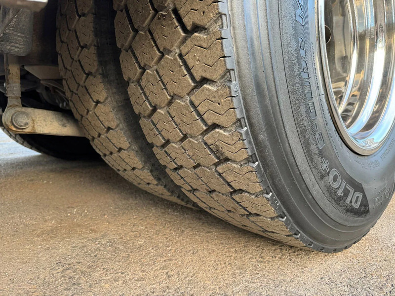 Volvo FM 420 Euro 6, 15,5m3, Vacuum & High-Pressure, 2012 - Saug-/ Spülfahrzeug: das Bild 4 Volvo FM 420 Euro 6, 15,5m3, Vacuum & High-Pressure, 2012 - Saug-/ Spülfahrzeug: das Bild 4