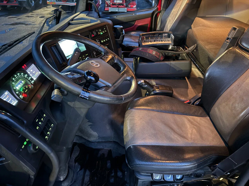 Kipper, Autokran Volvo FMX 410 6x2*4, Tipper & Crane, 2015: das Bild 20