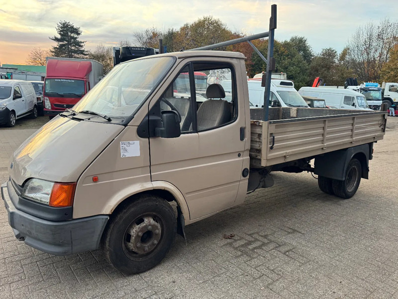 Ford Transit **BELGIAN ORIGINE-DIESEL** - Pritsche Transporter: das Bild 1 Ford Transit **BELGIAN ORIGINE-DIESEL** - Pritsche Transporter: das Bild 1