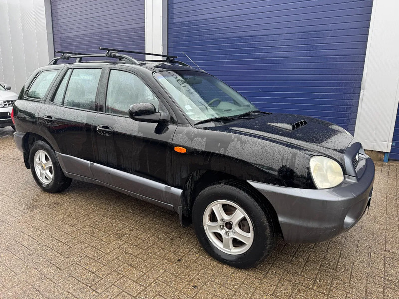 Hyundai Santa Fe **2.0CRDI-4WD-AIRCO-CLIME** - SUV/ Geländewagen: das Bild 3 Hyundai Santa Fe **2.0CRDI-4WD-AIRCO-CLIME** - SUV/ Geländewagen: das Bild 3