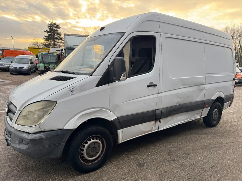 Mercedes-Benz Sprinter 310 - Kleintransporter: das Bild 1 Mercedes-Benz Sprinter 310 - Kleintransporter: das Bild 1