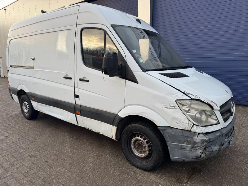 Mercedes-Benz Sprinter 310 - Kleintransporter: das Bild 3 Mercedes-Benz Sprinter 310 - Kleintransporter: das Bild 3