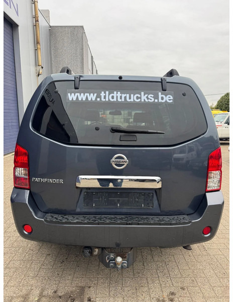 Nissan Pathfinder **2,5D-AIRCO-BELGIAN CAR** - PKW: das Bild 5 Nissan Pathfinder **2,5D-AIRCO-BELGIAN CAR** - PKW: das Bild 5
