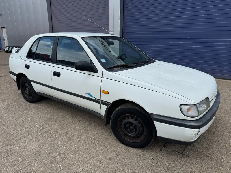 Nissan Sunny **DIESEL-EXPORT** - Schrägheck: das Bild 3 Nissan Sunny **DIESEL-EXPORT** - Schrägheck: das Bild 3