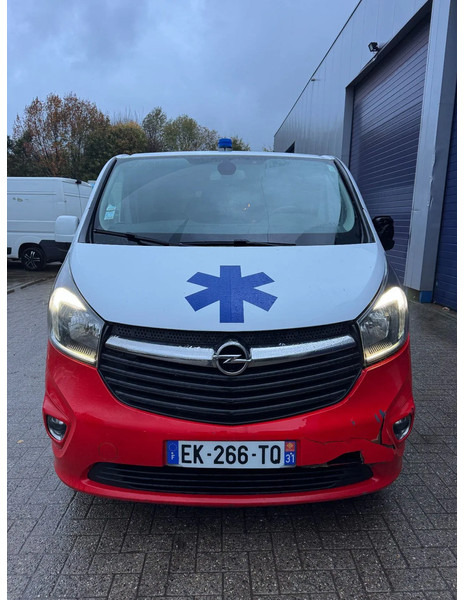 Opel Vivaro **AMBULANCE-RETTUNGSWAGEN** - Krankenwagen: das Bild 3 Opel Vivaro **AMBULANCE-RETTUNGSWAGEN** - Krankenwagen: das Bild 3