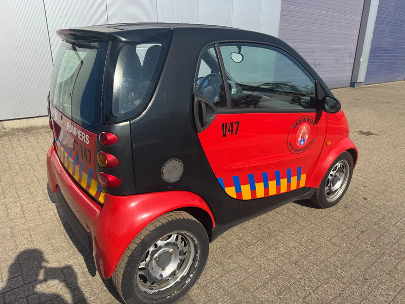 Smart Fortwo **AIRCO-CLIME-AUTOMATIC** - PKW: das Bild 4 Smart Fortwo **AIRCO-CLIME-AUTOMATIC** - PKW: das Bild 4