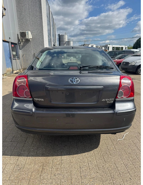 Toyota Avensis **DIESEL-AIRCO** - PKW: das Bild 5 Toyota Avensis **DIESEL-AIRCO** - PKW: das Bild 5