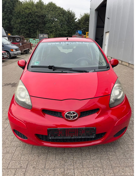 Toyota Aygo **5DOORS-BELGIAN CAR** - Schrägheck: das Bild 2 Toyota Aygo **5DOORS-BELGIAN CAR** - Schrägheck: das Bild 2